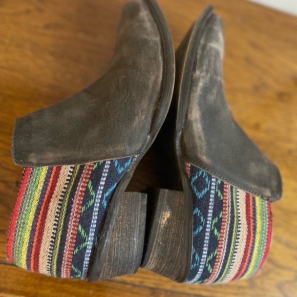 Roper Serape Distressed Leather Ankle Boots size 8 - Picture 9 of 11